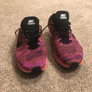 Men’s Nike Flyknit Racer - size 11 Açaí Berry